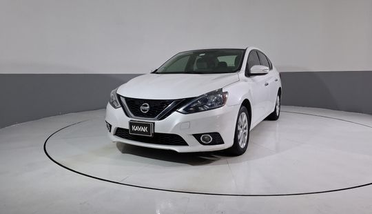 Nissan • Sentra