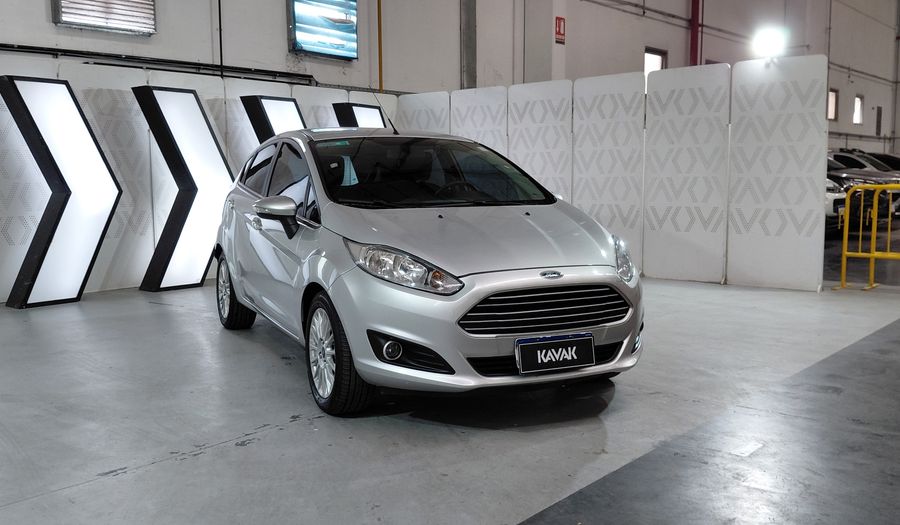 Ford Fiesta Kinetic Design 1.6 SE Hatchback 2016