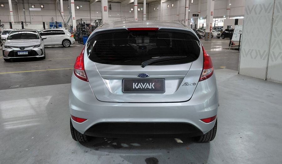 Ford Fiesta Kinetic Design 1.6 SE Hatchback 2016