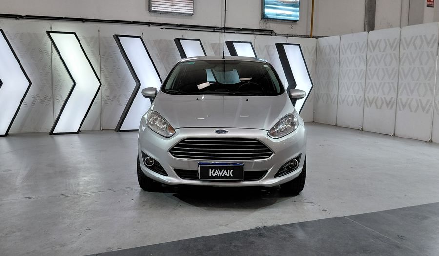 Ford Fiesta Kinetic Design 1.6 SE Hatchback 2016