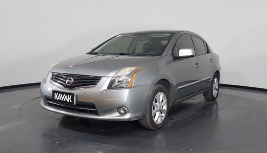 Nissan • Sentra