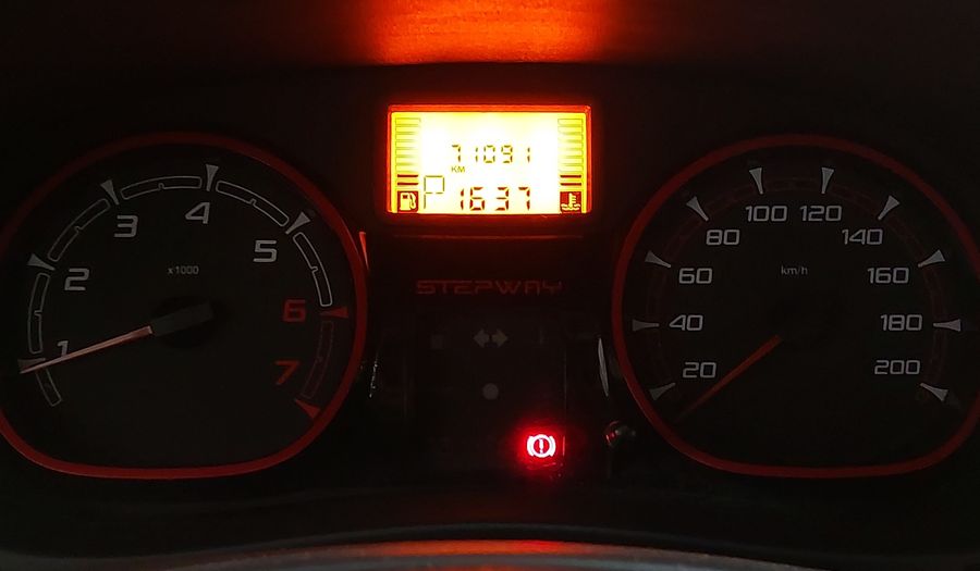 Renault Sandero 1.6 16V HI-FLEX STEPWAY AUTO Hatchback 2013