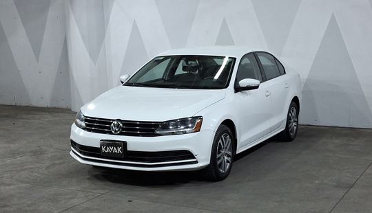 Volkswagen • Jetta