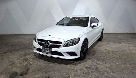 Mercedes Benz • Clase C