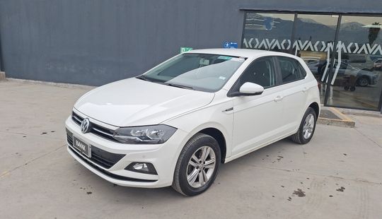 Volkswagen • Polo