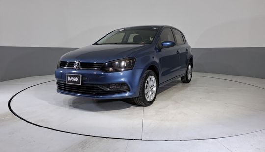 Volkswagen • Polo