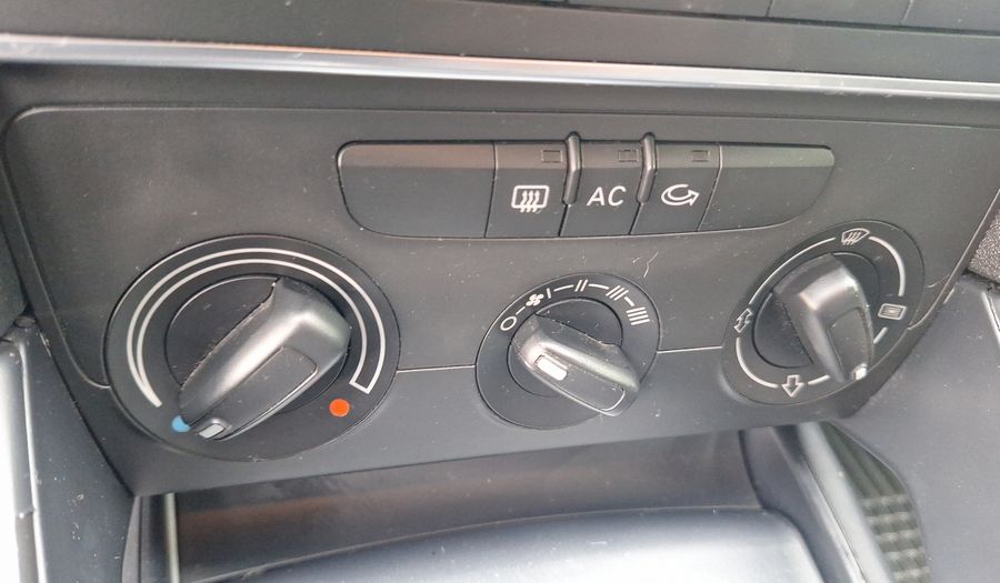 Audi A3 1.2 TFSI ATTRACTION SPORTBACK Hatchback 2013