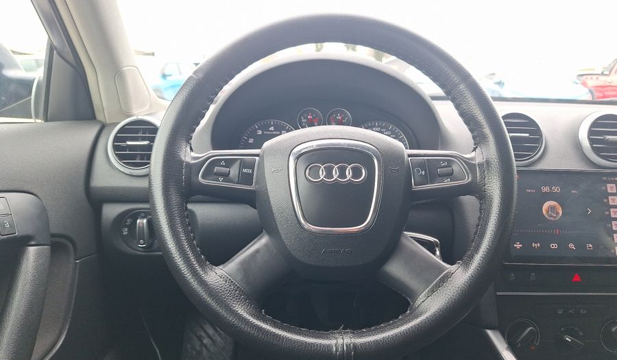 Audi A3 1.2 TFSI ATTRACTION SPORTBACK Hatchback 2013