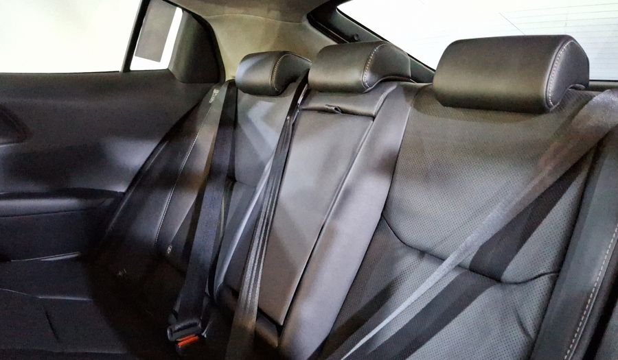 Toyota Prius 1.8 HEV PREMIUM AUTO Hatchback 2024