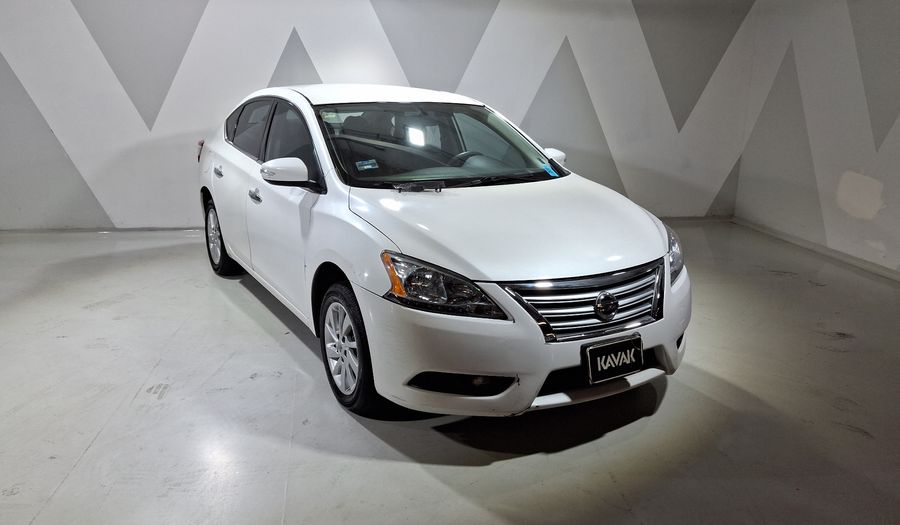 Nissan Sentra 1.8 ADVANCE MT Sedan 2015