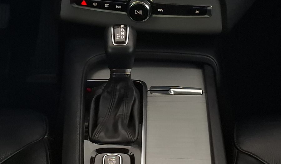 Volvo Xc90 2.0 T6 MOMENTUM AUTO AWD Suv 2021