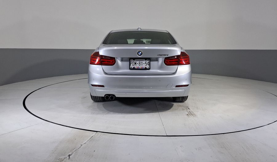 Bmw Serie 3 2.0 328IA Sedan 2014