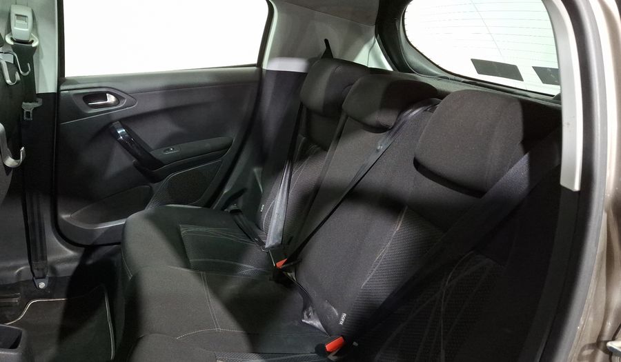 Peugeot 208 1.6 ALLURE AT Hatchback 2015