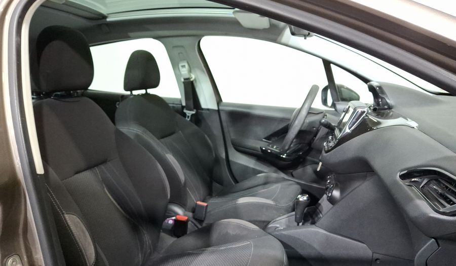Peugeot 208 1.6 ALLURE AT Hatchback 2015