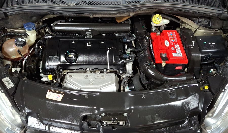 Peugeot 208 1.6 ALLURE AT Hatchback 2015