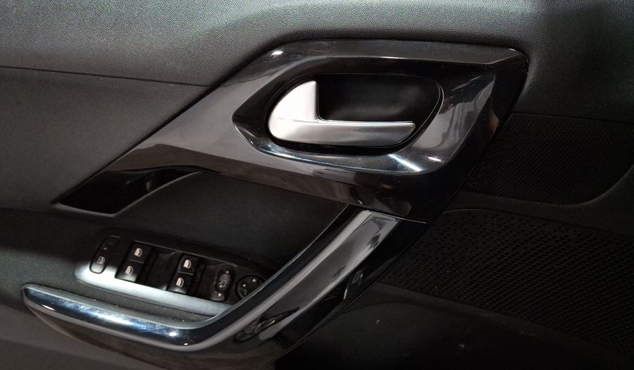 Peugeot 208 1.6 ALLURE AT Hatchback 2015