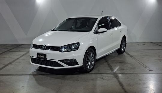Volkswagen • Vento