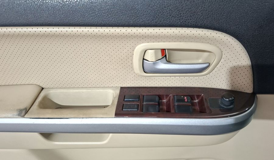 Suzuki Grand Vitara 2.4 L4 GLS AT 4WD Suv 2014