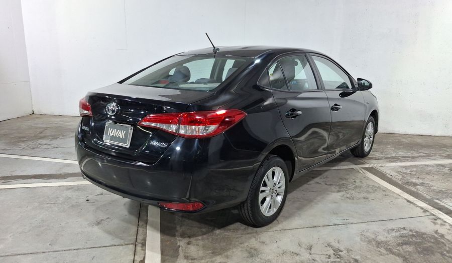 Toyota Yaris 1.5 SEDAN CORE AUTO Sedan 2018