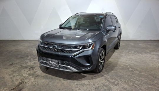Volkswagen • Taos