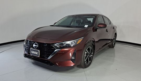 Nissan • Sentra