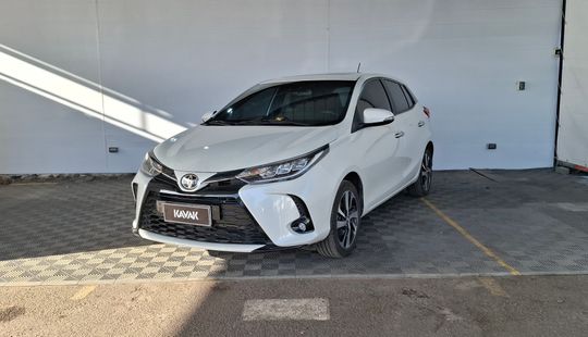 Toyota • Yaris