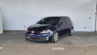Volkswagen • Golf