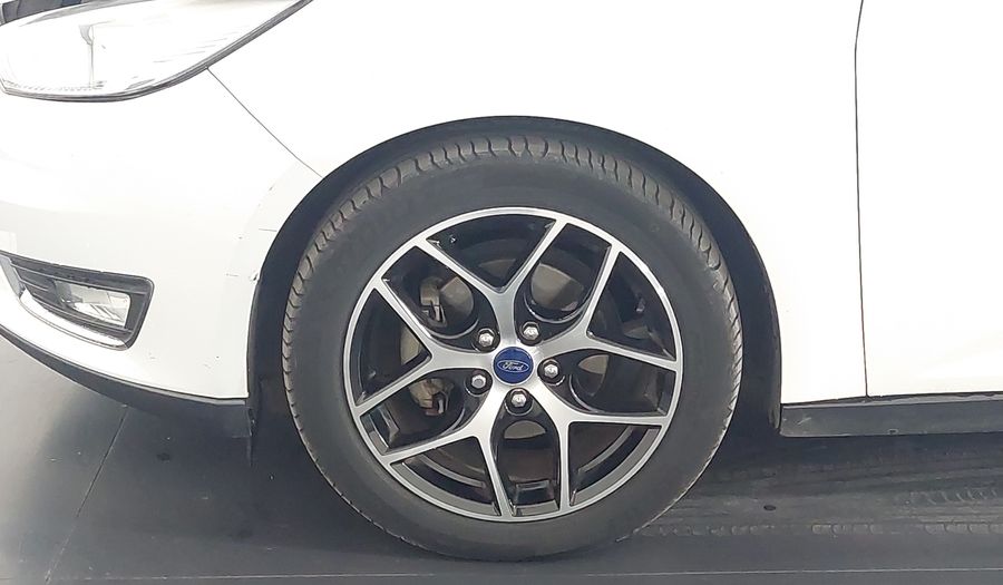 Ford Focus 2.0 TITANIUM AT Hatchback 2016