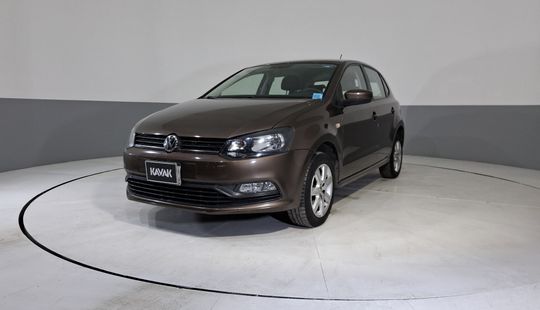 Volkswagen • Polo