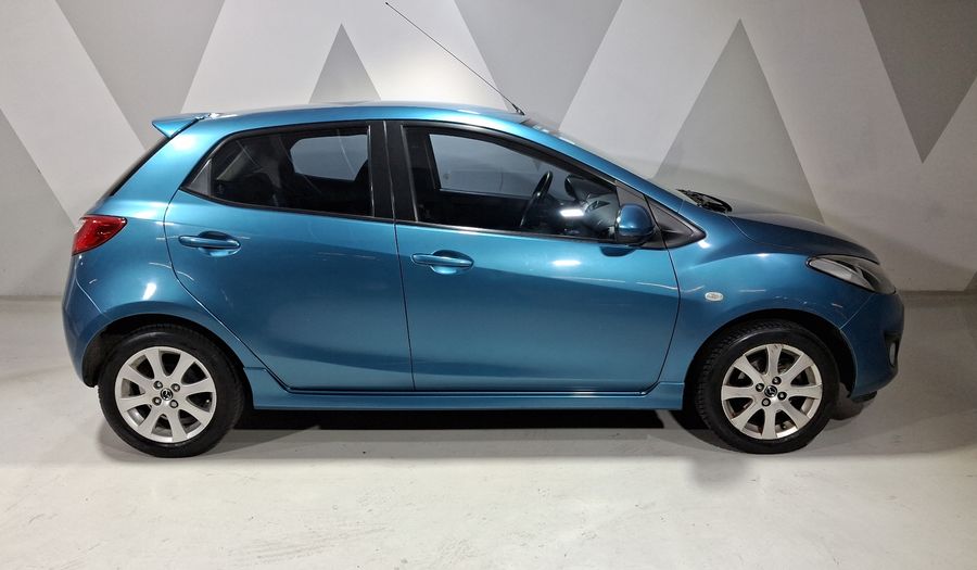 Mazda 2 1.5 TOURING TA Hatchback 2013