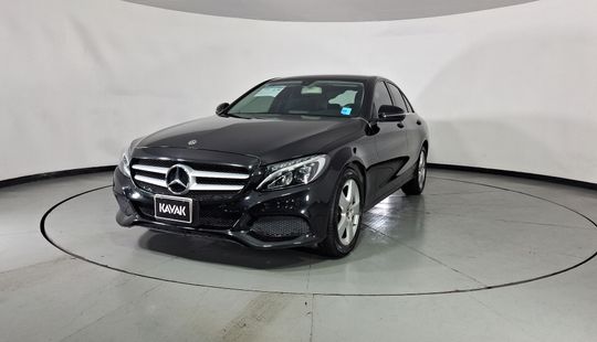 Mercedes Benz • Clase C