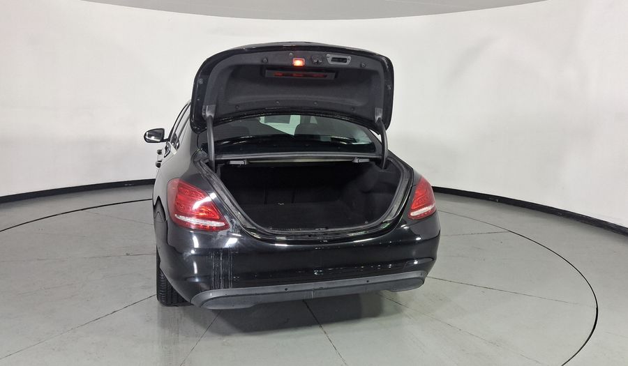 Mercedes Benz Clase C 1.6 180 AUTO Sedan 2018