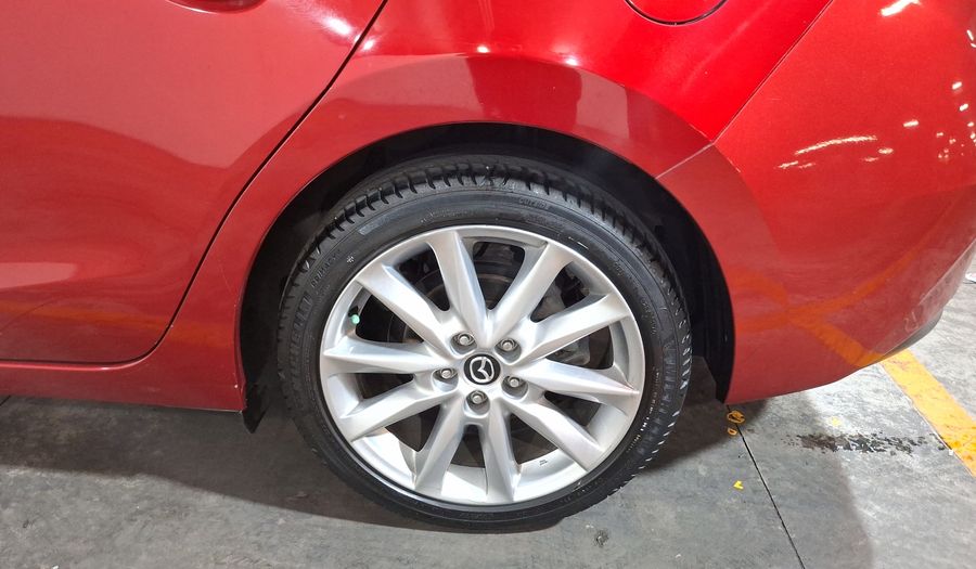 Mazda 3 2.5 SEDAN S GRAND TOURING TA Sedan 2018