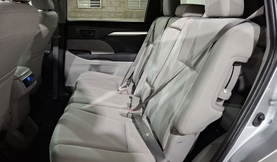 Toyota Highlander 3.5 LE AUTO Suv 2019