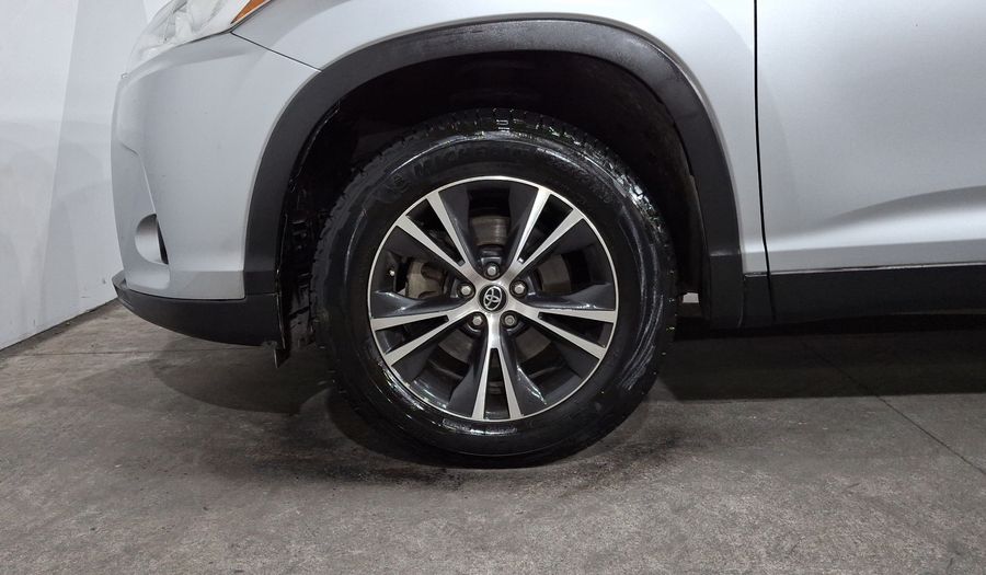 Toyota Highlander 3.5 LE AUTO Suv 2019