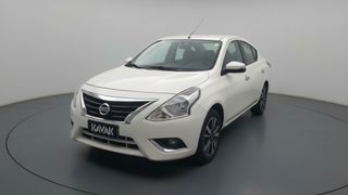 Nissan • Versa