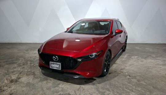 Mazda • Mazda 3