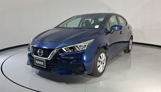 Nissan • Versa