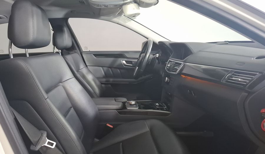 Mercedes Benz Clase E 1.8 250 CGI AVANTGARDE AT Sedan 2012