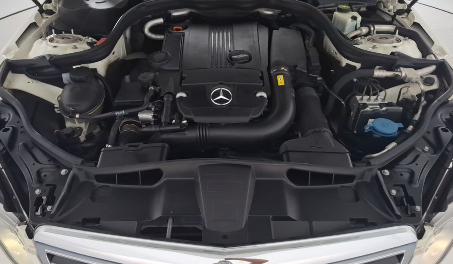 Mercedes Benz Clase E 1.8 250 CGI AVANTGARDE AT Sedan 2012