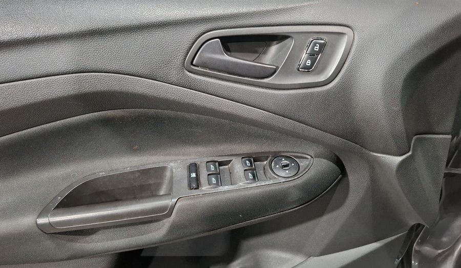 Ford Escape 2.5 S I4 AT Suv 2013