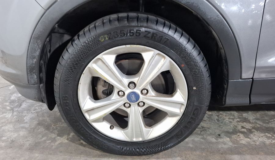 Ford Escape 2.5 S I4 AT Suv 2013