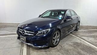 Mercedes Benz • Clase C