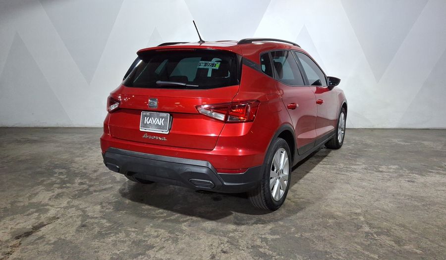 Seat Arona 1.6 STYLE AUTO Suv 2024