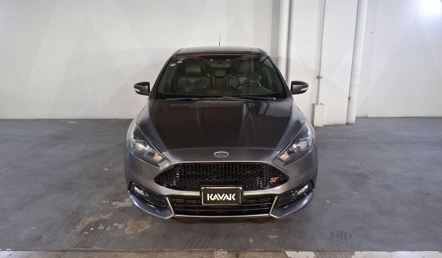 Ford Focus 2.0 ST TM Hatchback 2015