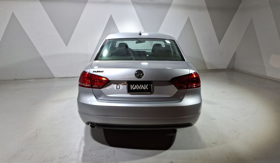 Volkswagen Passat 2.5 SPORTLINE TIPTRONIC Sedan 2012
