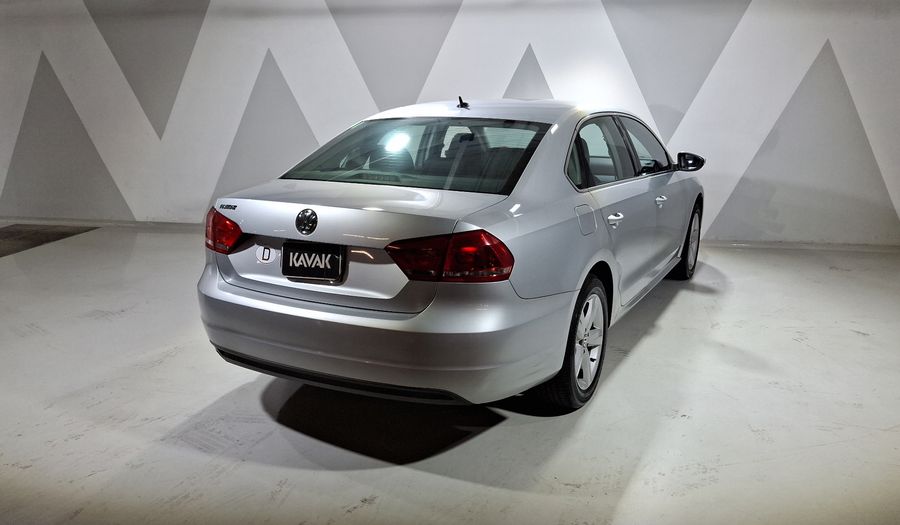 Volkswagen Passat 2.5 SPORTLINE TIPTRONIC Sedan 2012
