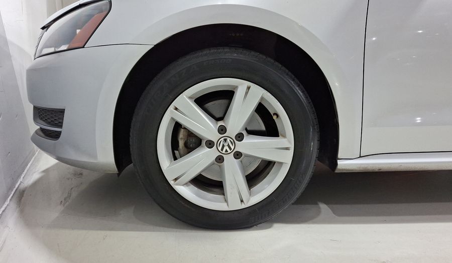 Volkswagen Passat 2.5 SPORTLINE TIPTRONIC Sedan 2012
