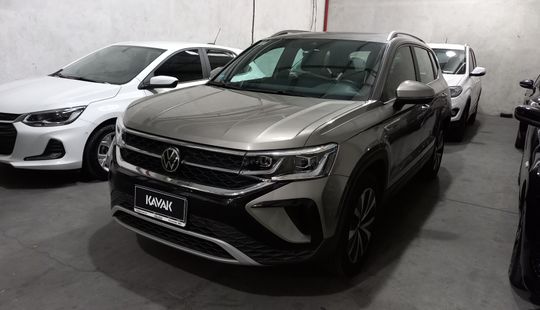Volkswagen • Taos