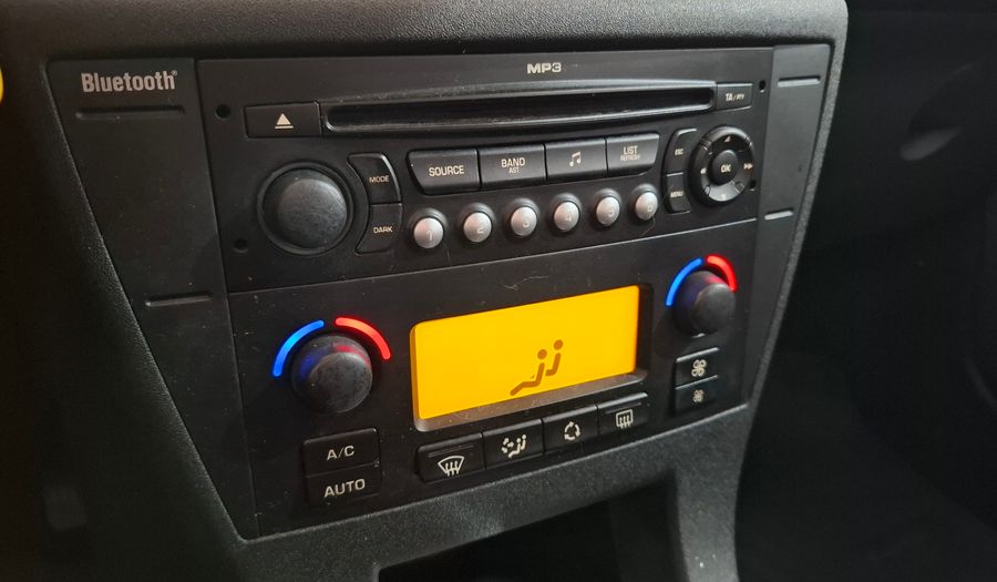 Citroen C4 2.0I 16V SX Sedan 2010